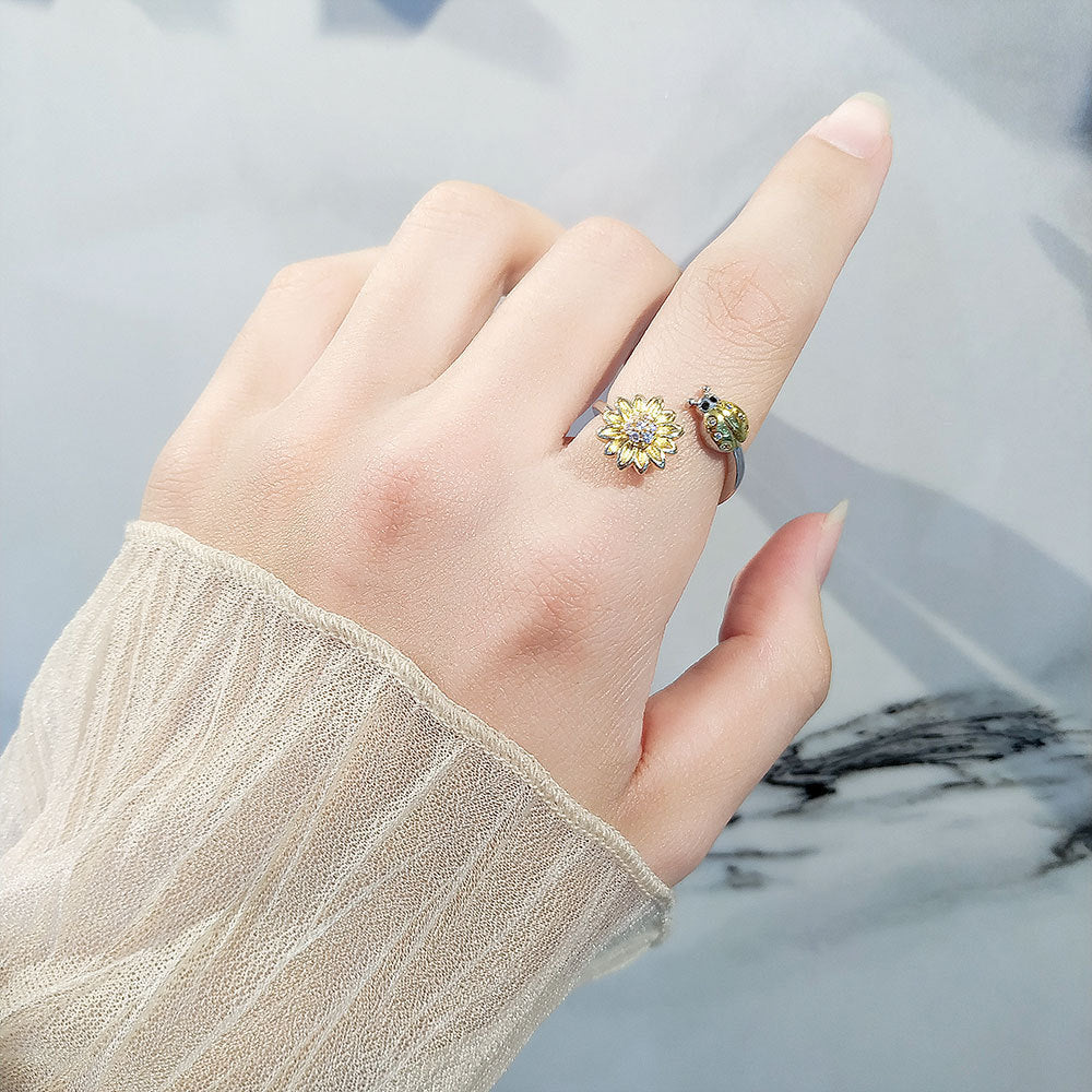 Adjustable Rotating Zircon Ring for Anxiety Relief